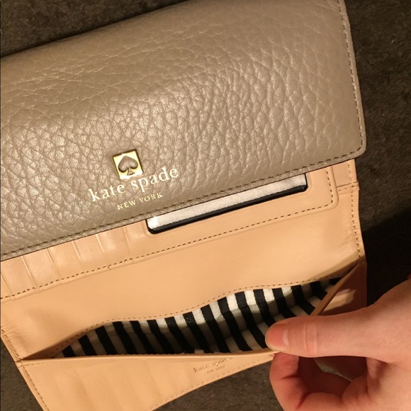 Kate Spade grey tan beige wallet - Picture 7 of 8